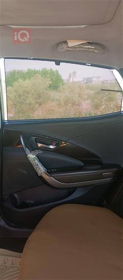 هيونداي أزيرا